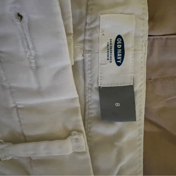 Two Pair of Old Navy Shorts Size 8 White and Khaki - Picture 2 of 5